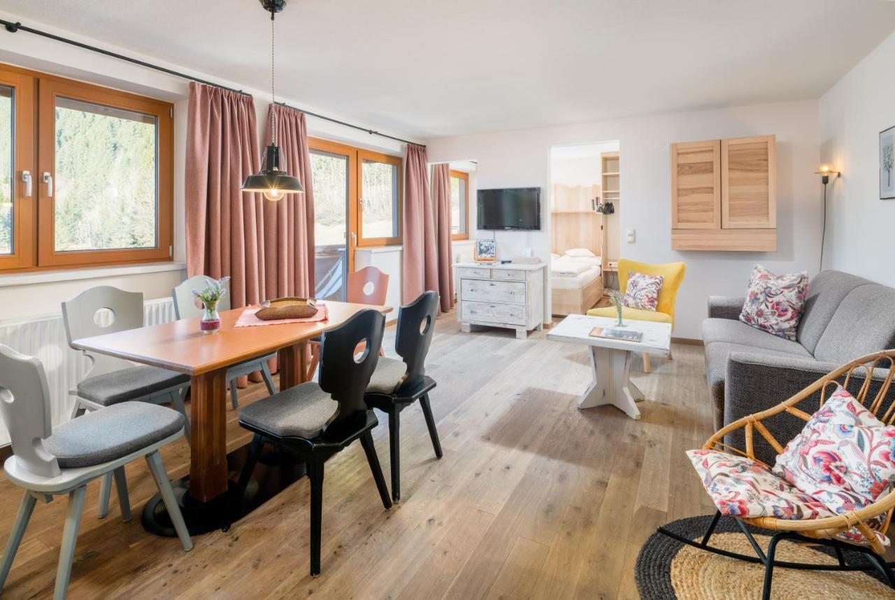 Der Tannenhof Hotell Reutte Exteriör bild