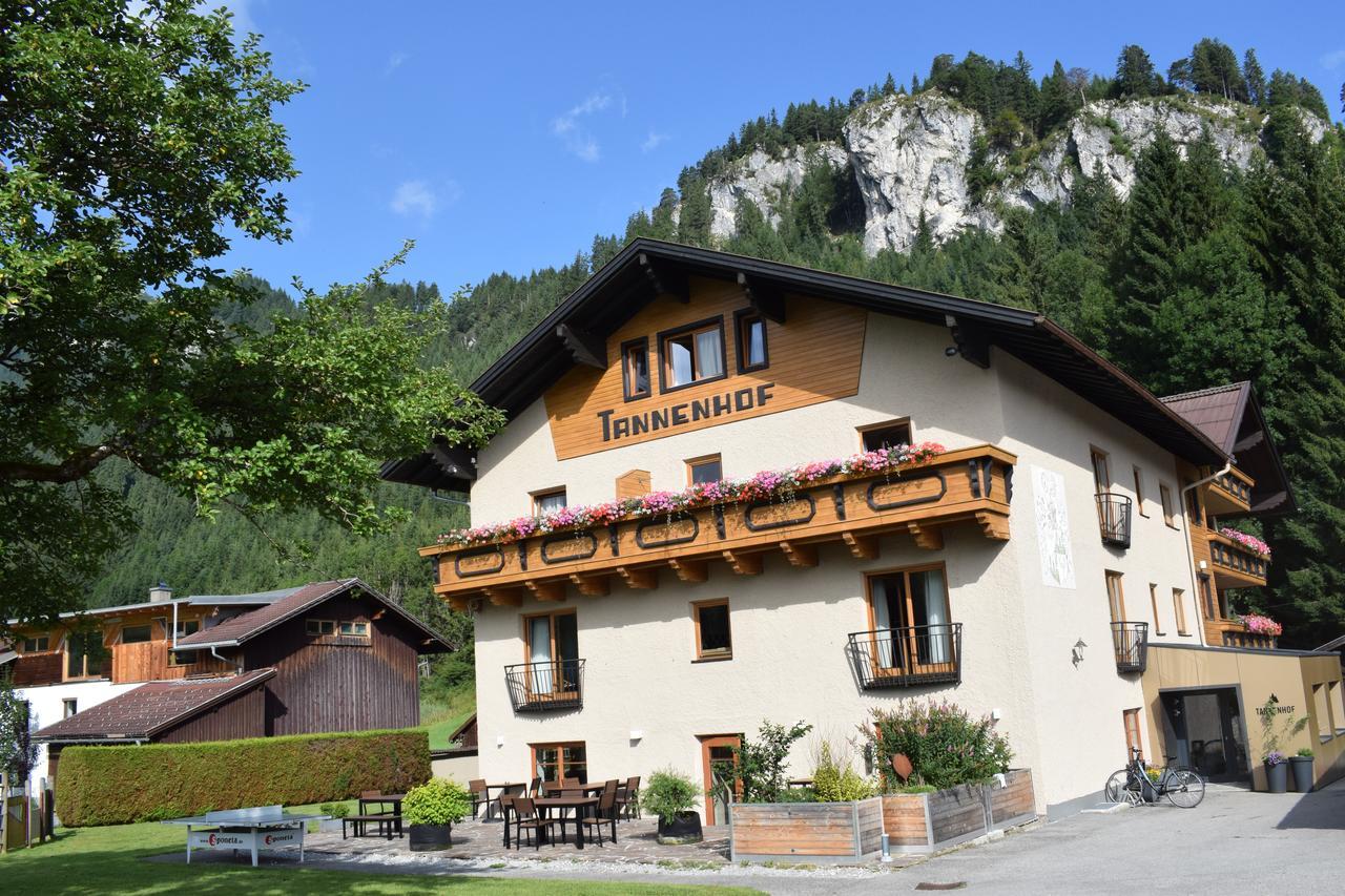 Der Tannenhof Hotell Reutte Exteriör bild