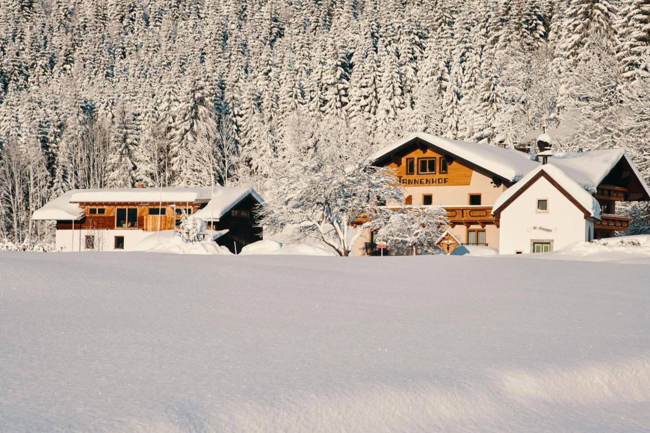 Der Tannenhof Hotell Reutte Exteriör bild